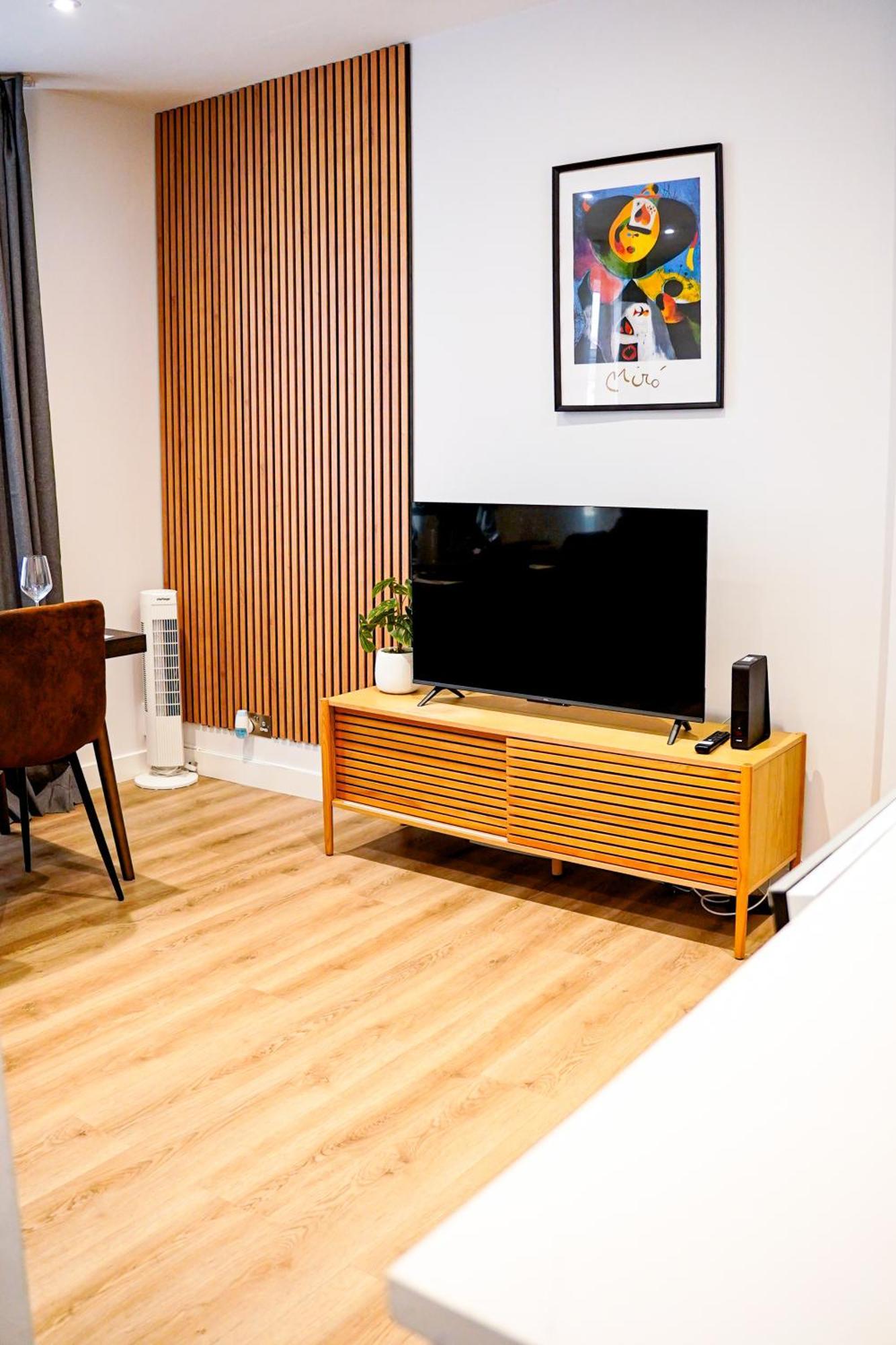 Modern 2 Bedroom Flat 20 Minutes From Oxford Street *